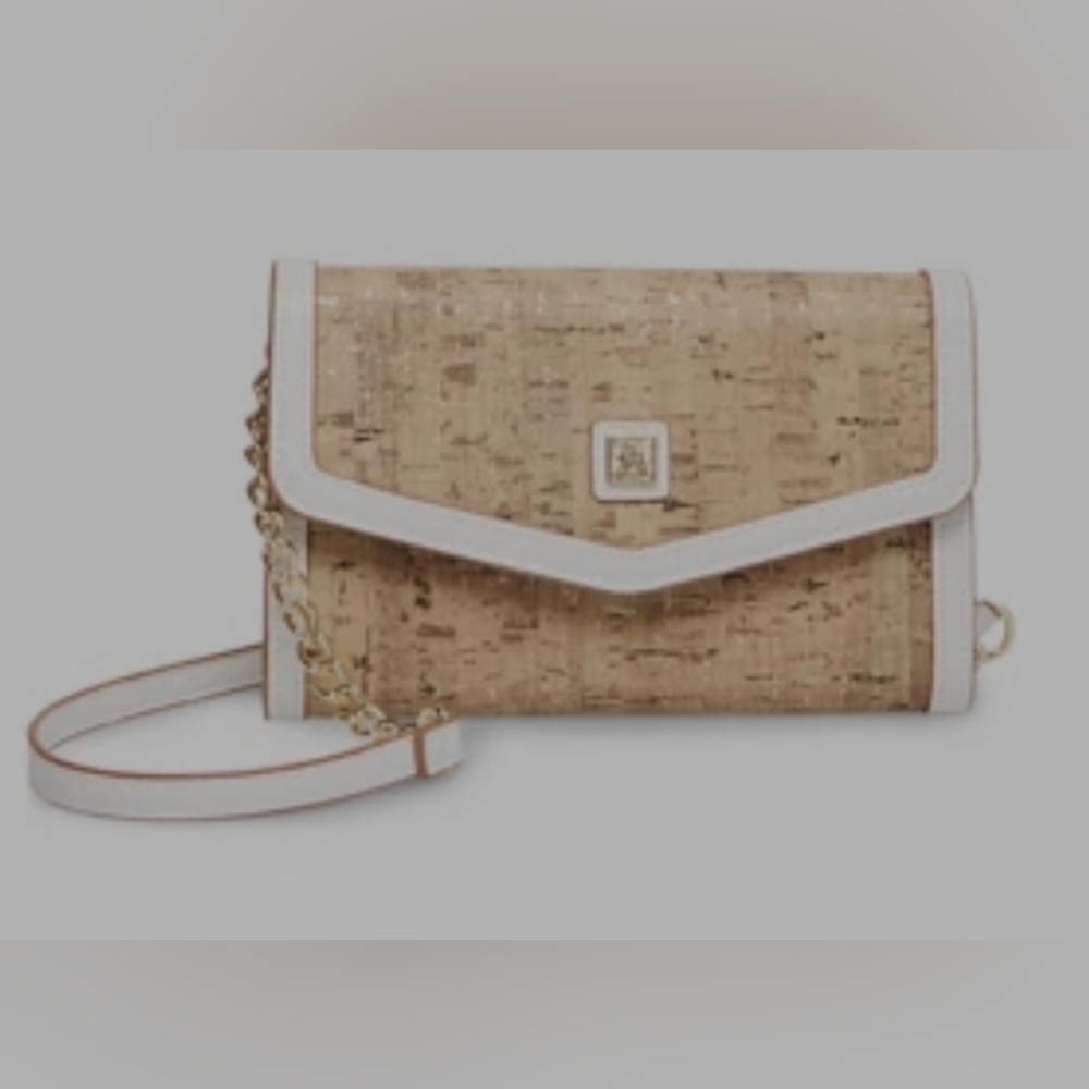NWOT; Anne Klein Wallet on a Chain
